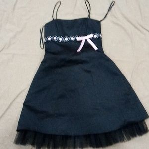 Betsy and Adam Black with a little pink one the top very nice quality